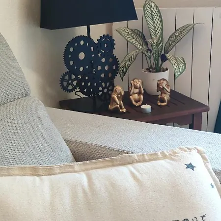 Les Pieds Dans L'eau