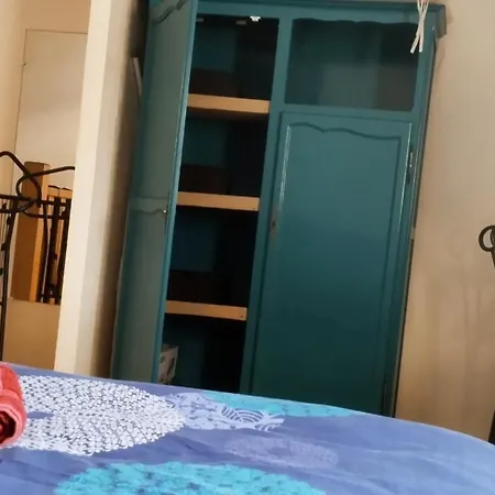 Les Pieds Dans L'eau * Borgo