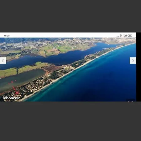 Les Pieds Dans L'eau Holiday home