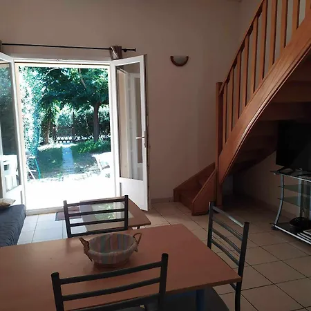 Дом отдыха Les Pieds Dans L'eau *